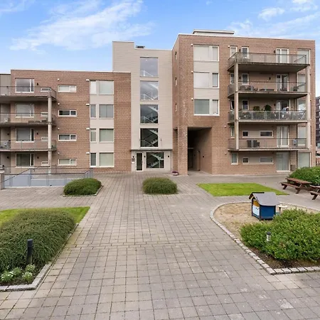 Spacious & Modern - - - Sea View * 스타방에르