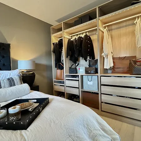 Spacious & Modern - - - Sea View Apartment *