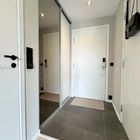 Spacious & Modern - - - Sea View Apartment