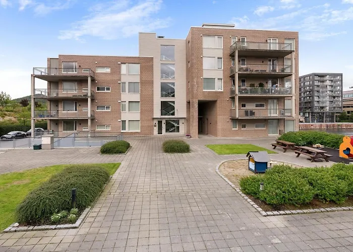 Spacious & Modern - - - Sea View * Stavanger