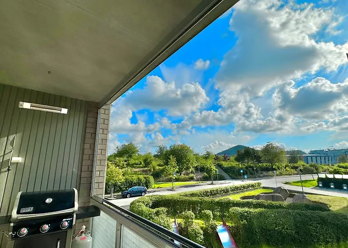 Apartment Spacious & Modern - - - Sea View